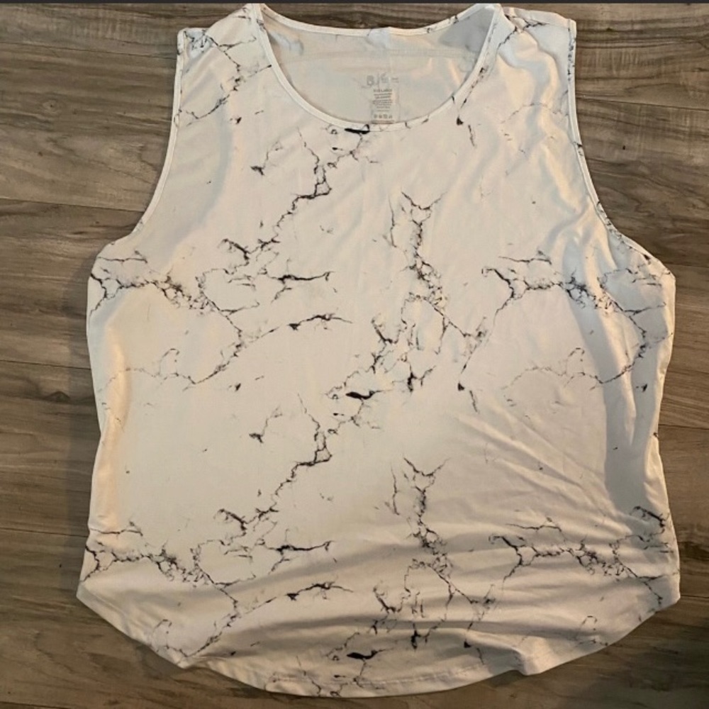 BuffBunny Limitless Flow Top